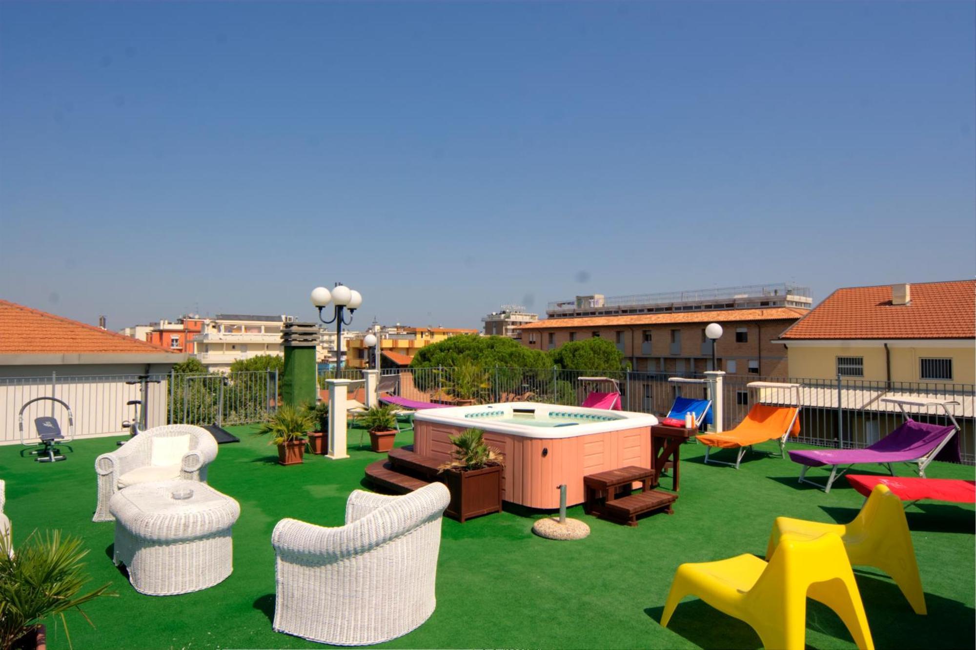 Residence Divina Rimini Extérieur photo
