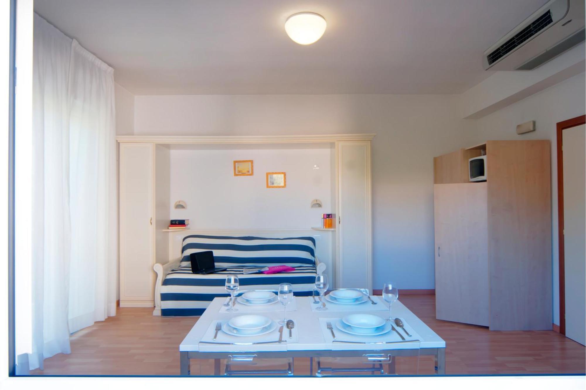 Residence Divina Rimini Extérieur photo