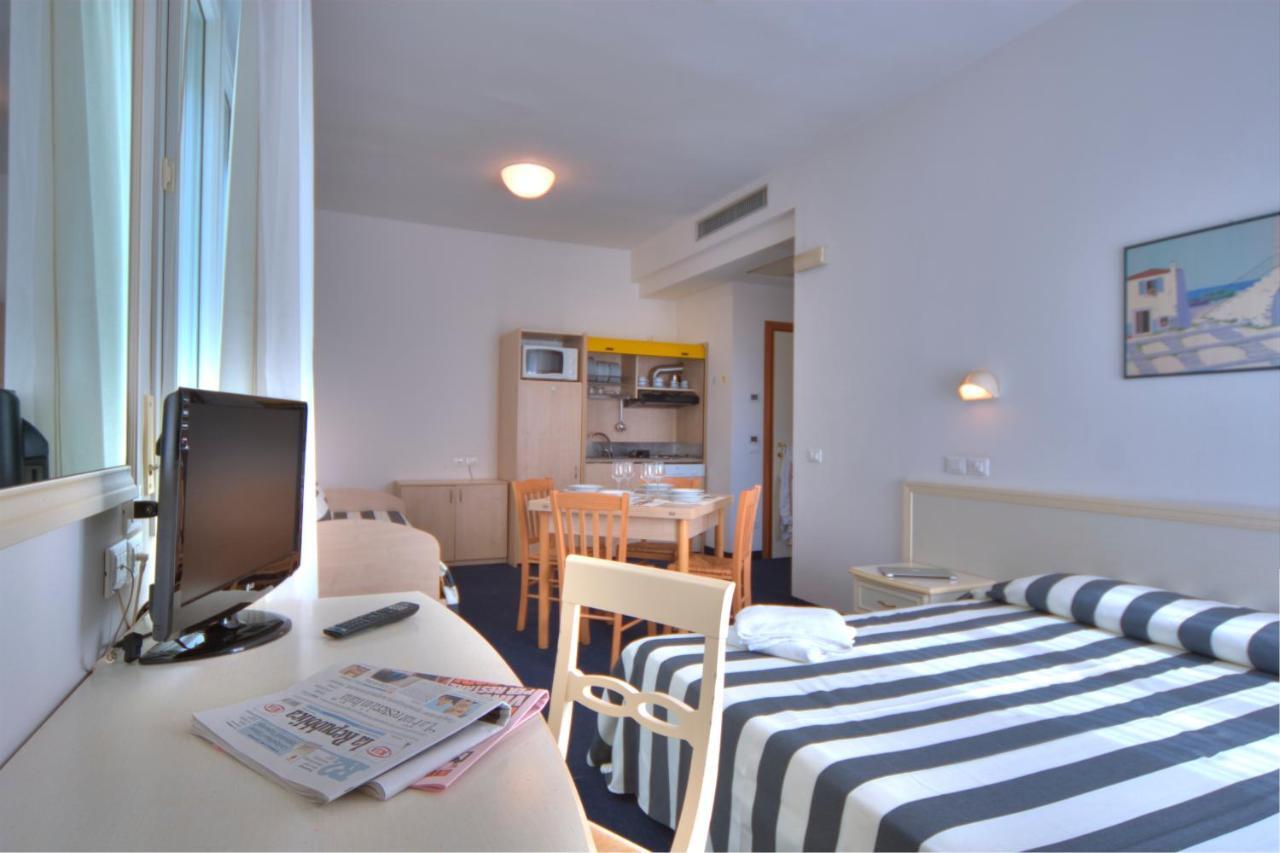 Residence Divina Rimini Chambre photo